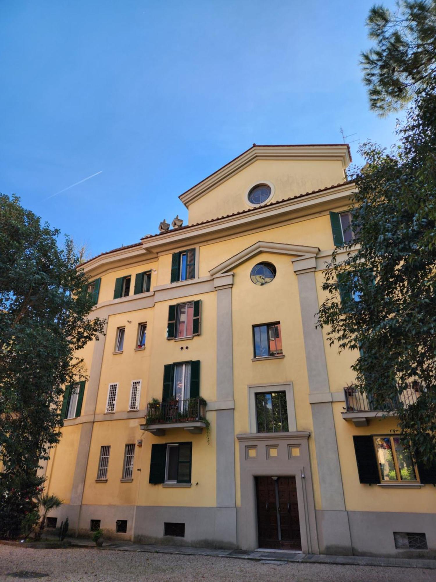 Privatunterkunft Cozy Haven Near San Giovanni Rom